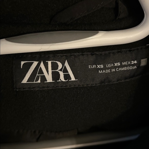 Zara Women's Black Bomber Jacket - Picture 3 of 3